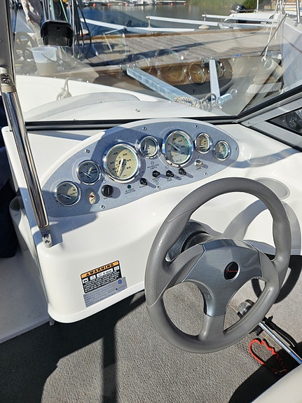 Bayliner 175 BR 3 of 5
