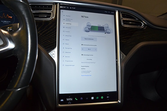 Tesla Model S 17 of 18