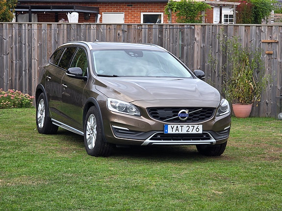 Volvo V60 Cross Country 11 of 12