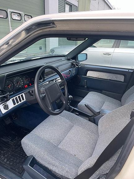 Volvo 740 7 of 9
