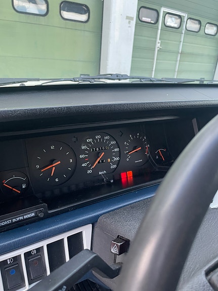 Volvo 740 6 of 9