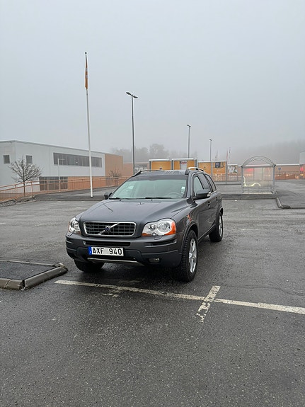 Volvo XC90 15 of 19