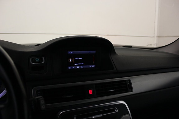 Volvo V70 15 of 20