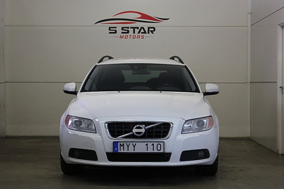 Volvo V70 3 of 20