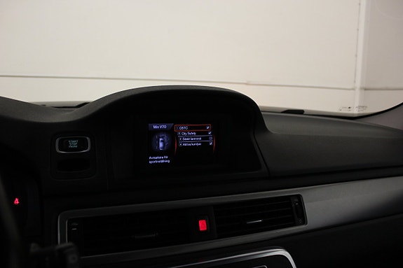 Volvo V70 17 of 20