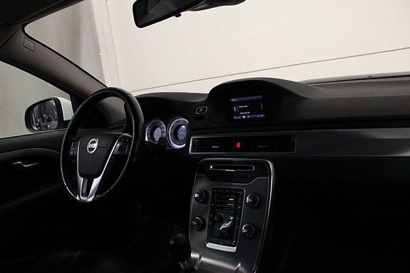 Volvo V70 14 of 20