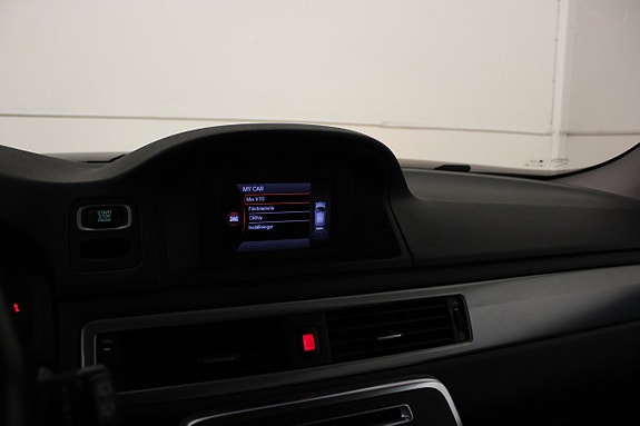 Volvo V70 16 of 20