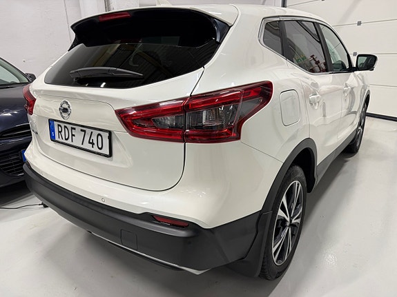 Nissan Qashqai 4 of 17