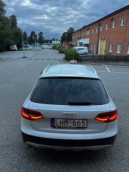 Audi A4 allroad 7 of 14