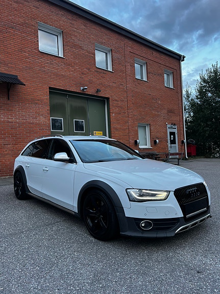 Audi A4 allroad 4 of 14