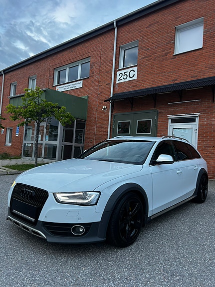 Audi A4 allroad 3 of 14