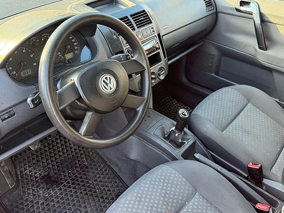 Volkswagen Polo 5 of 6
