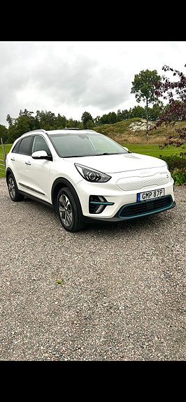 Kia e-Niro 2 of 7