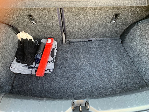Nissan Micra 6 of 14