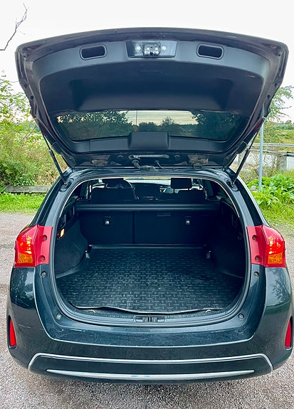 Toyota Auris 13 of 16