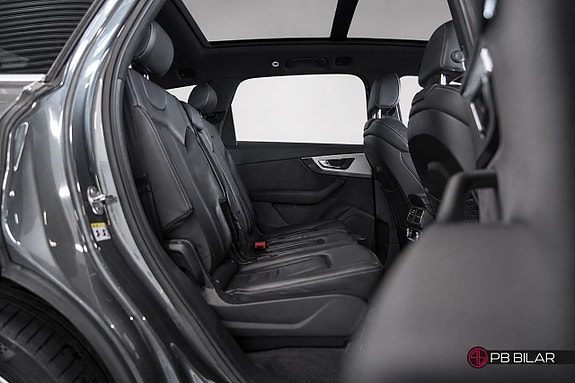 Audi Q7 16 of 27