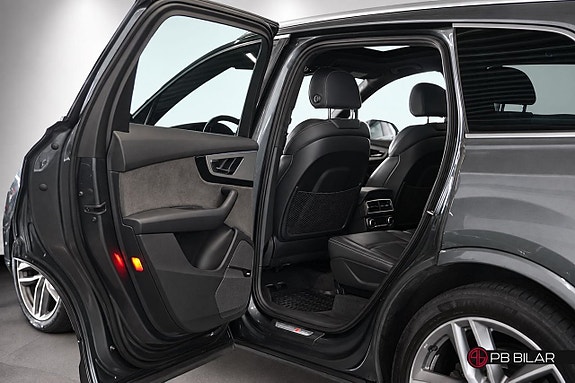 Audi Q7 10 of 27