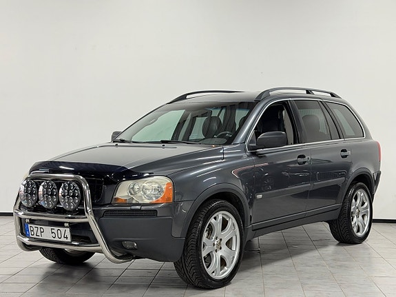 Volvo XC90 4 of 24
