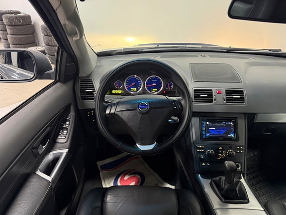 Volvo XC90 17 of 24