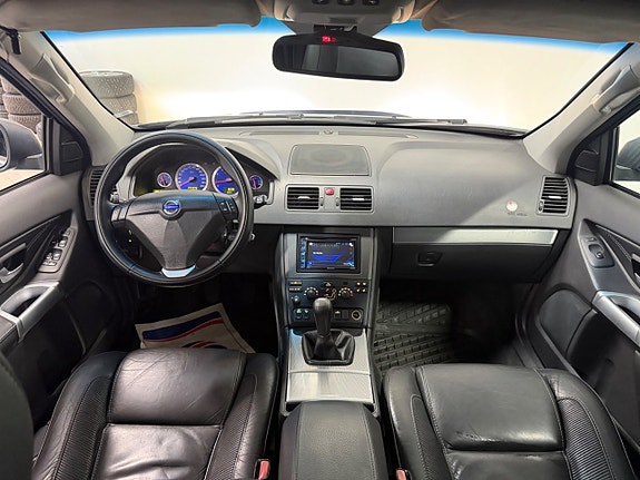 Volvo XC90 16 of 24