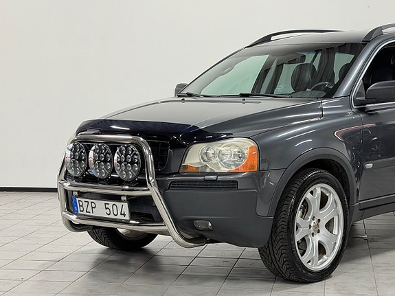 Volvo XC90 5 of 24