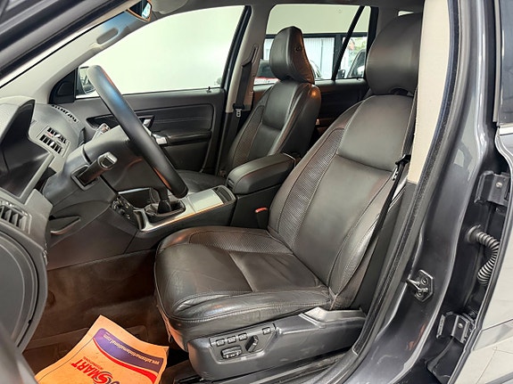 Volvo XC90 11 of 24