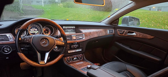 Mercedes-Benz CLS350 7 of 7