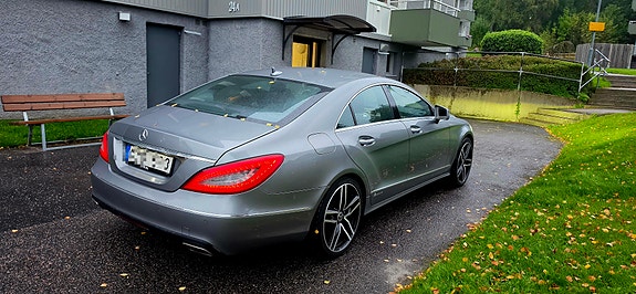Mercedes-Benz CLS350 4 of 7