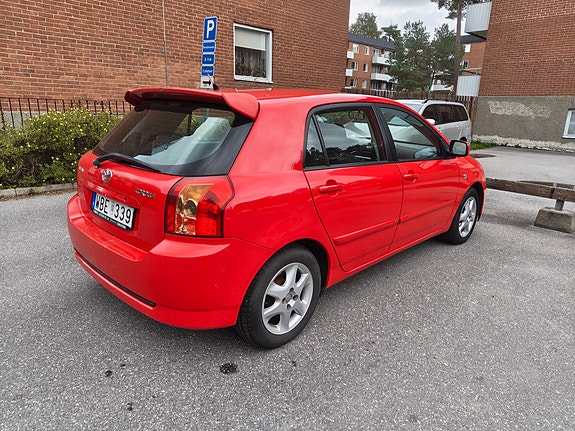 Toyota Corolla 2 of 7
