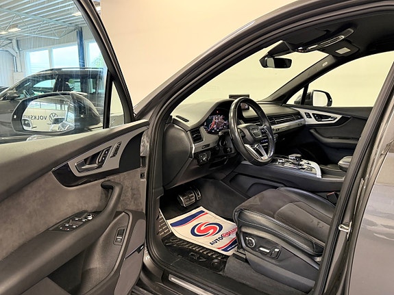 Audi Q7 5 of 23