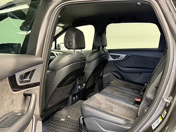 Audi Q7 8 of 23