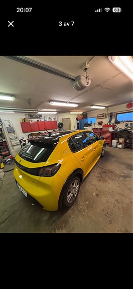 Peugeot 208 2 of 7