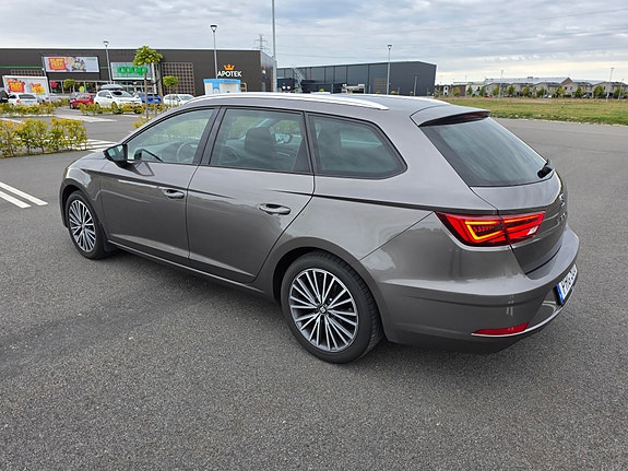Seat Leon 6 of 6