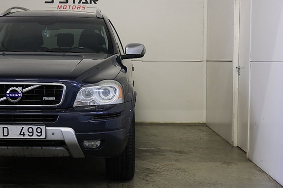 Volvo XC90 4 of 16