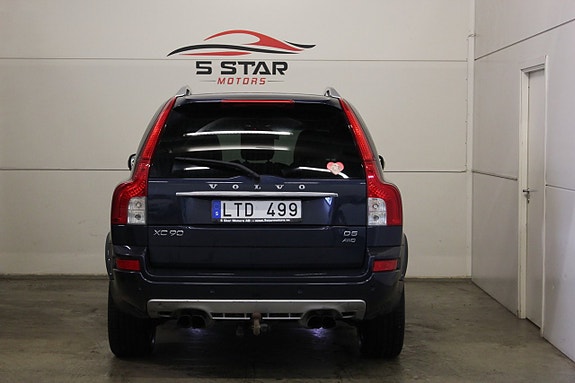 Volvo XC90 5 of 16