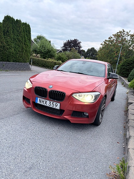 BMW 120d 2 of 11