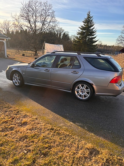 Saab 9-5 2 of 7