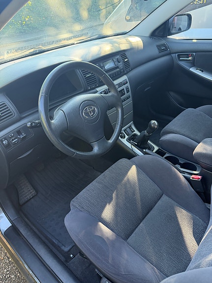 Toyota Corolla 6 of 6