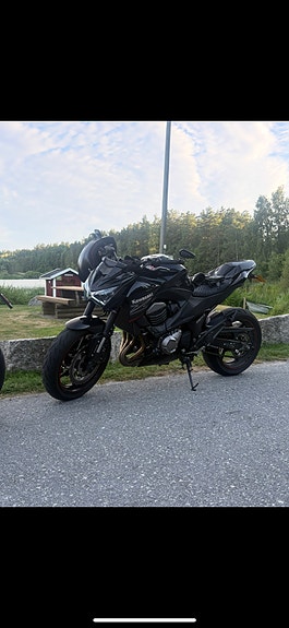 Kawasaki Z800 4 of 4