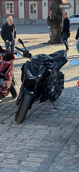 Kawasaki Z800 2 of 4