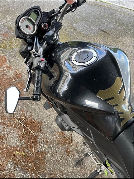Kawasaki Z750 ABS 3 of 3
