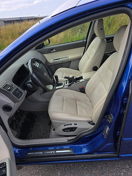 Volvo V50 6 of 6