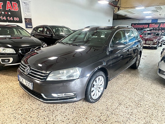 Volkswagen Passat 3 of 12