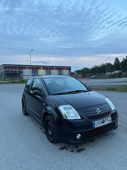 Citroen C2 8 of 11