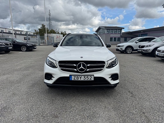 Mercedes-Benz GLC220 d 2 of 20