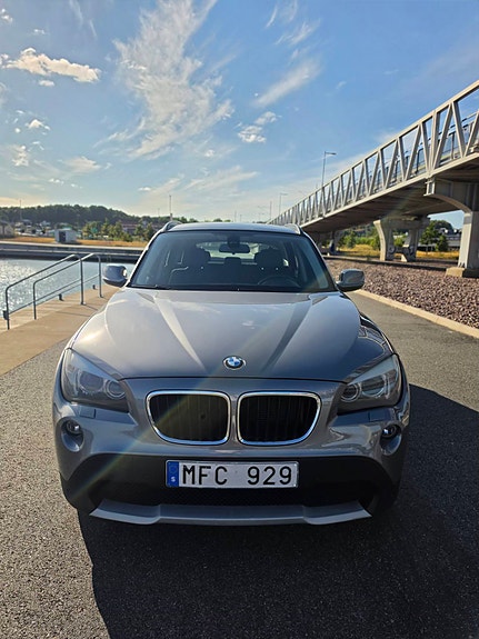 BMW X1 2 of 8