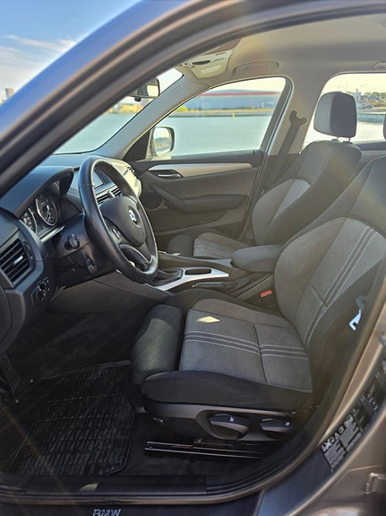 BMW X1 7 of 8
