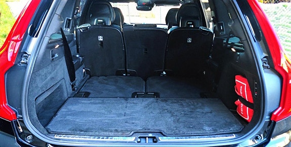 Volvo XC90 14 of 30