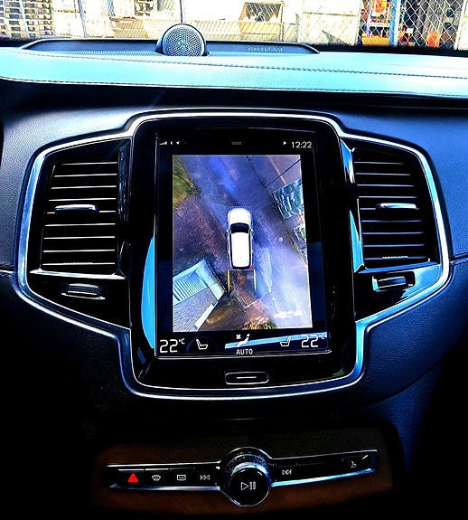 Volvo XC90 27 of 30