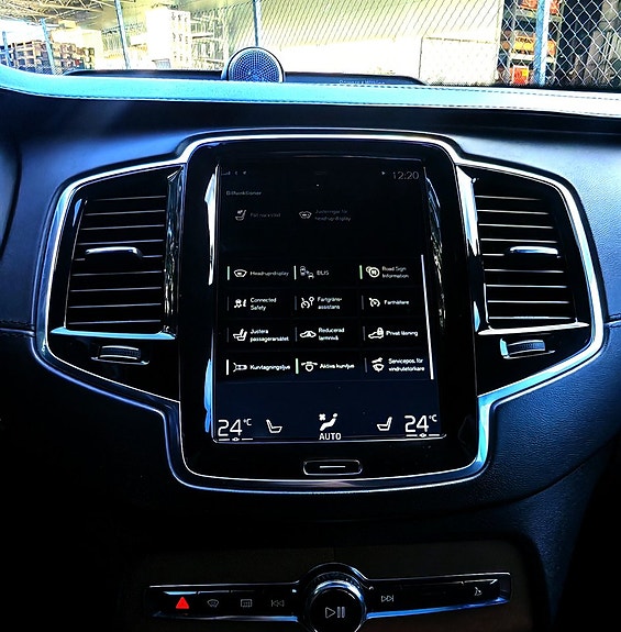 Volvo XC90 21 of 30